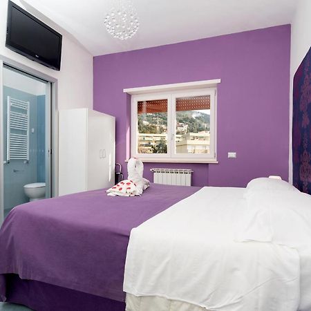Guest House Emily Suites Sorrento Exteriör bild
