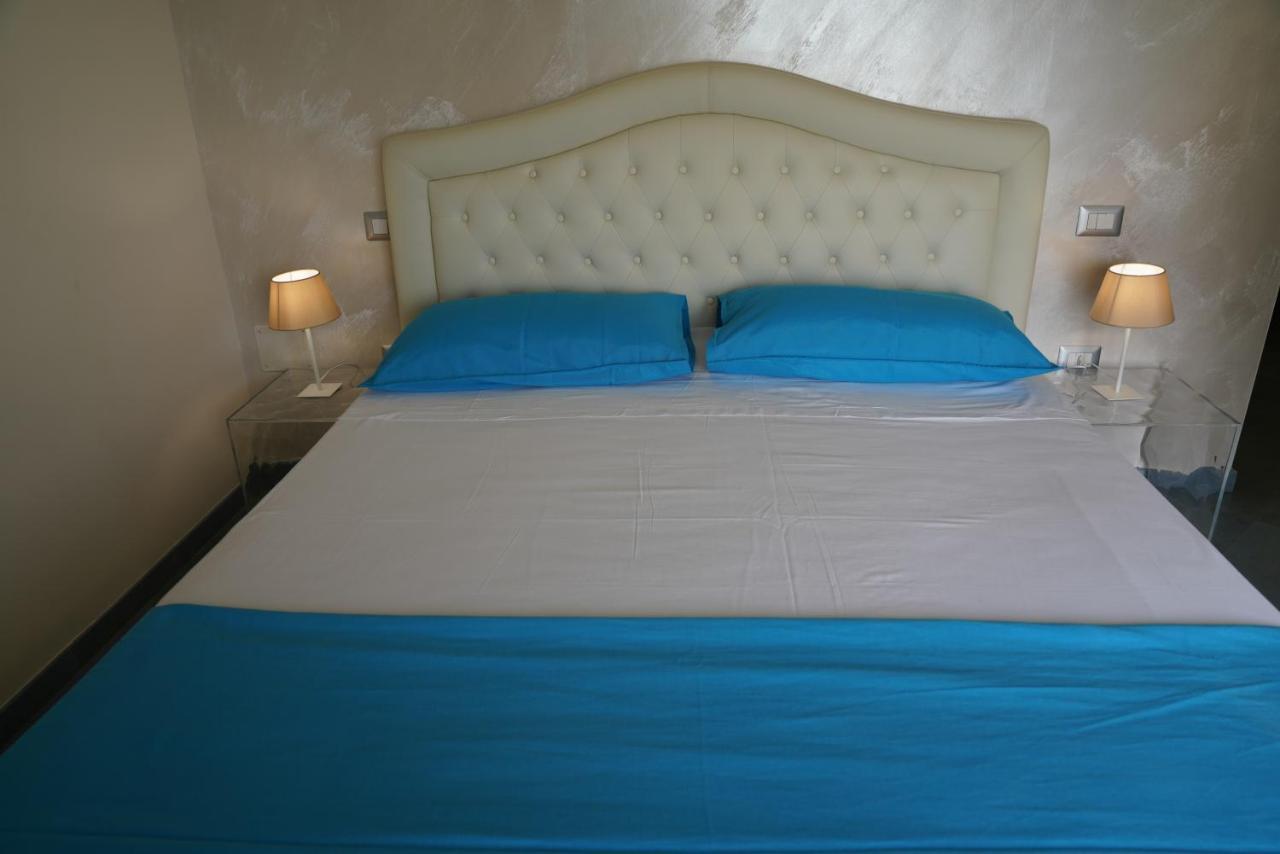 Guest House Emily Suites Sorrento Exteriör bild