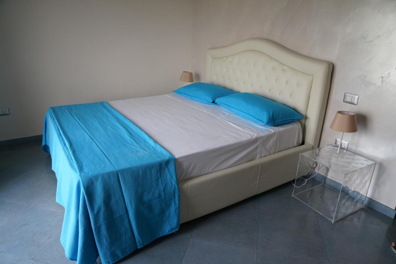 Guest House Emily Suites Sorrento Exteriör bild