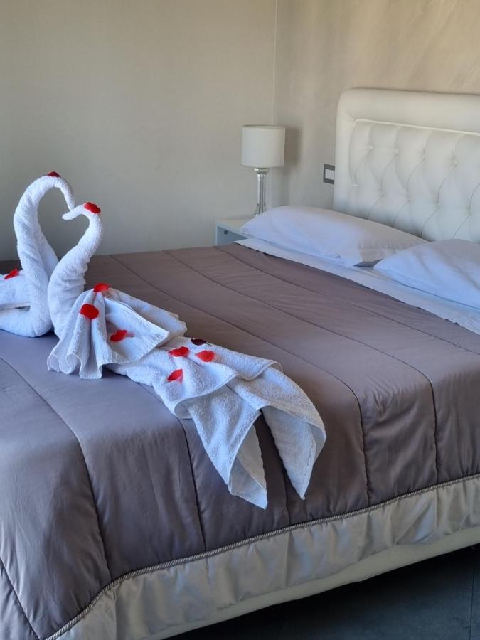 Guest House Emily Suites Sorrento Exteriör bild