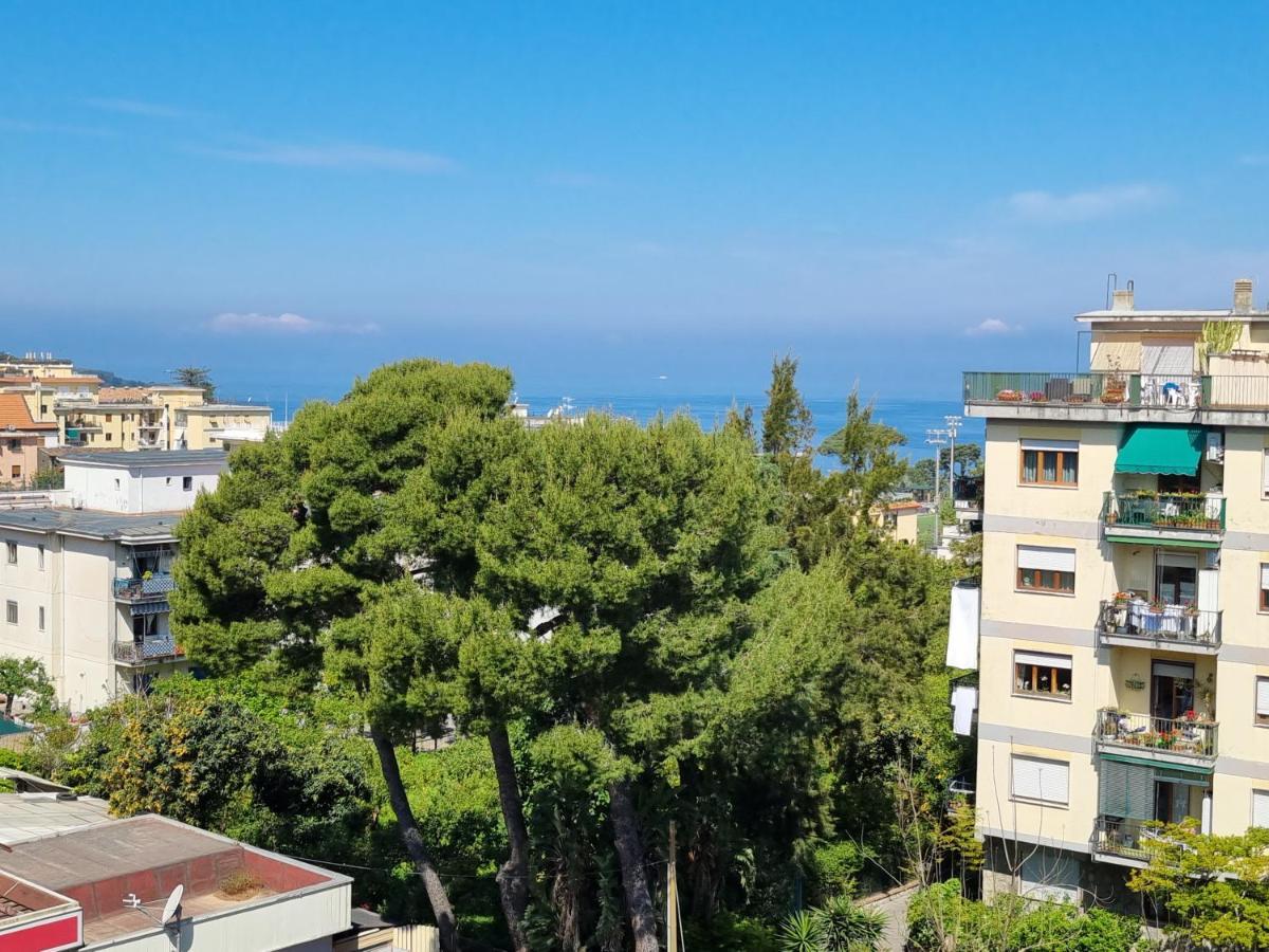 Guest House Emily Suites Sorrento Exteriör bild
