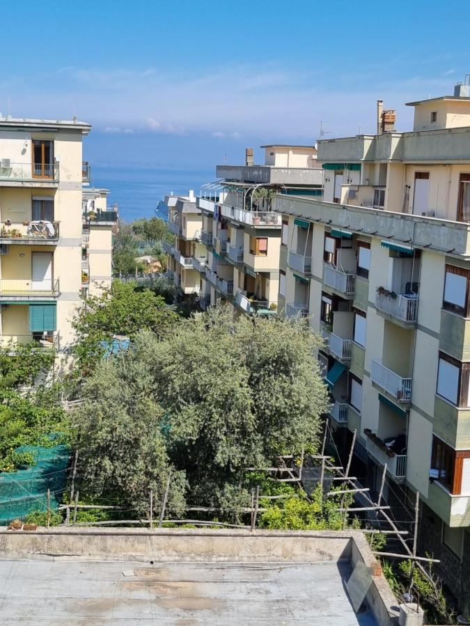 Guest House Emily Suites Sorrento Exteriör bild
