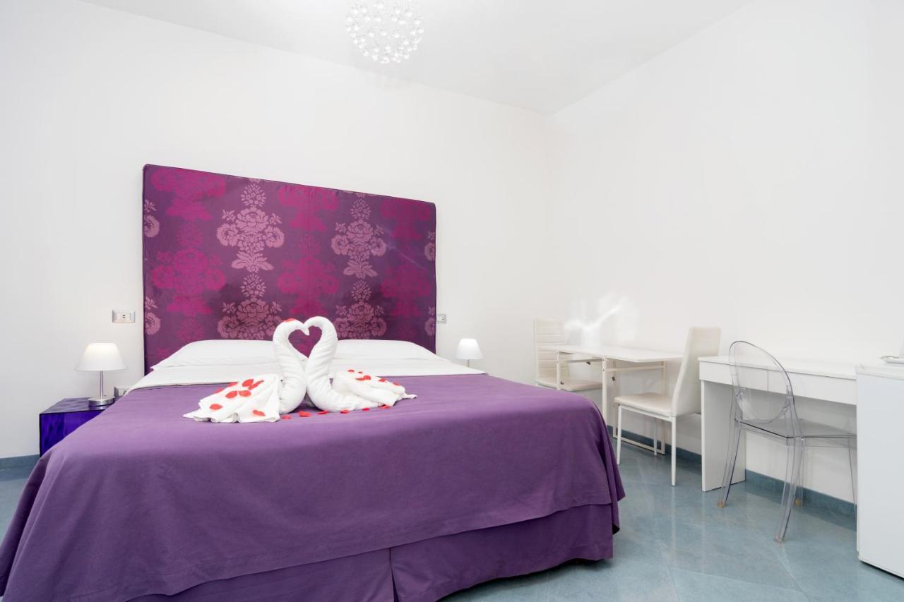 Guest House Emily Suites Sorrento Exteriör bild