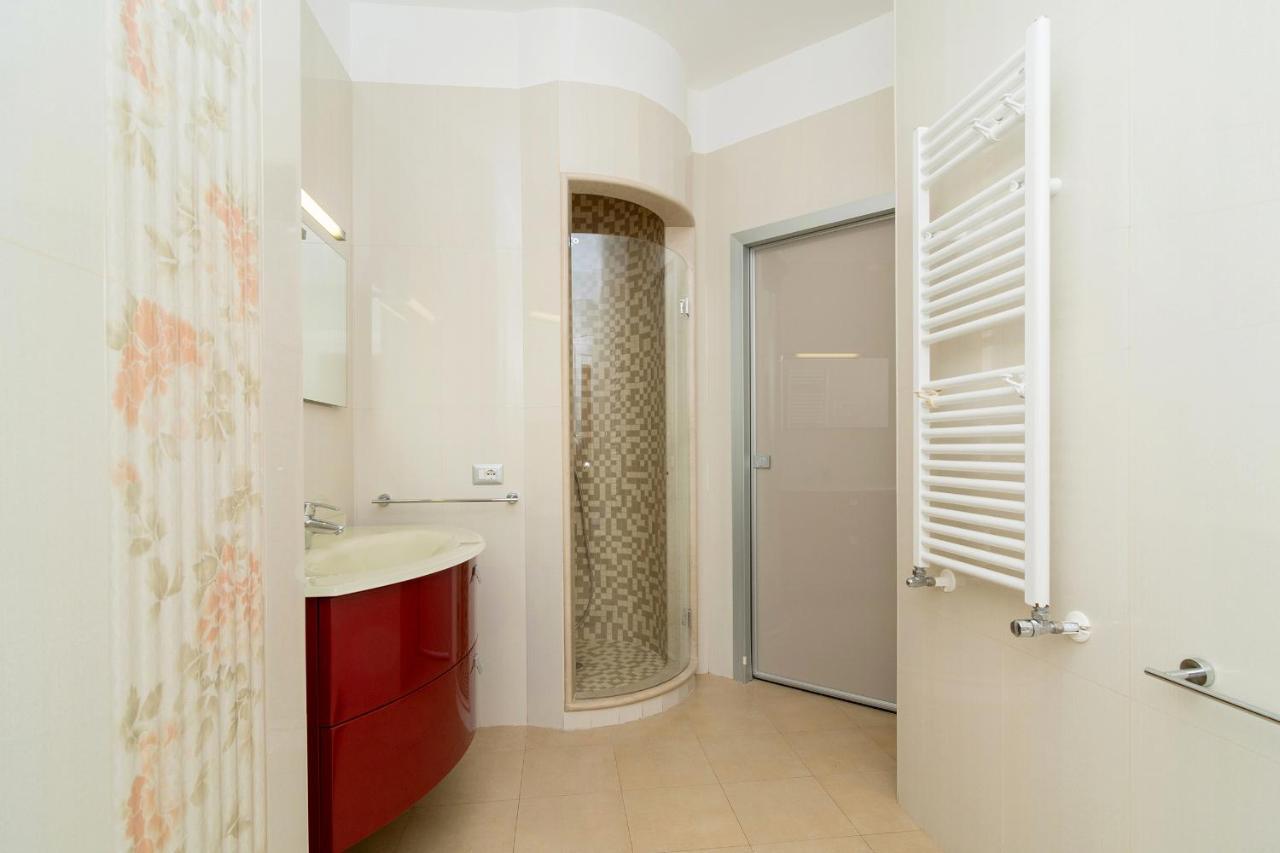Guest House Emily Suites Sorrento Exteriör bild