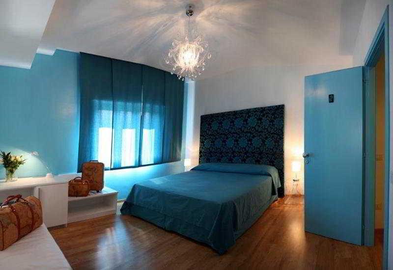 Guest House Emily Suites Sorrento Exteriör bild